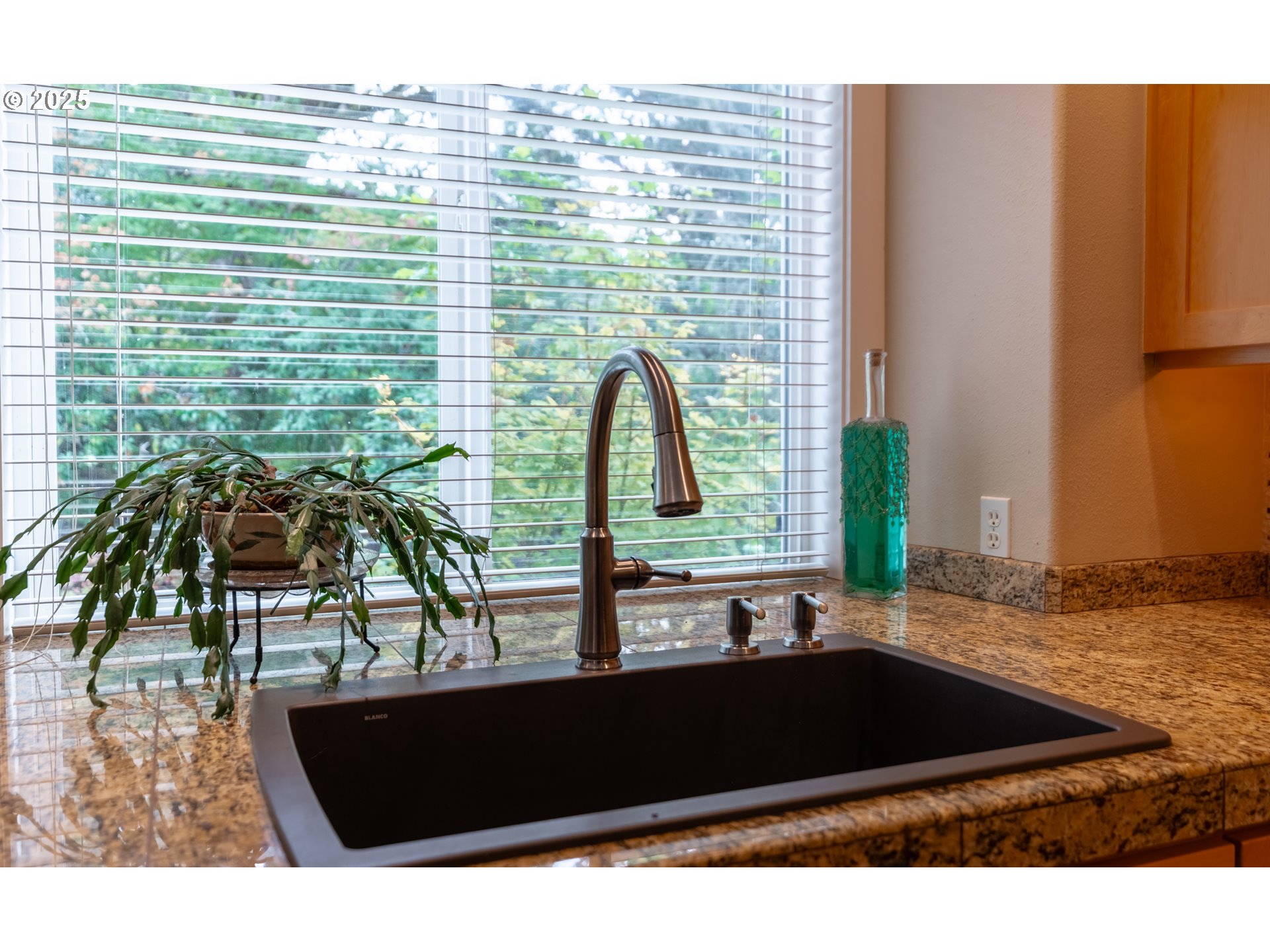 12743 NW CREEKVIEW DR