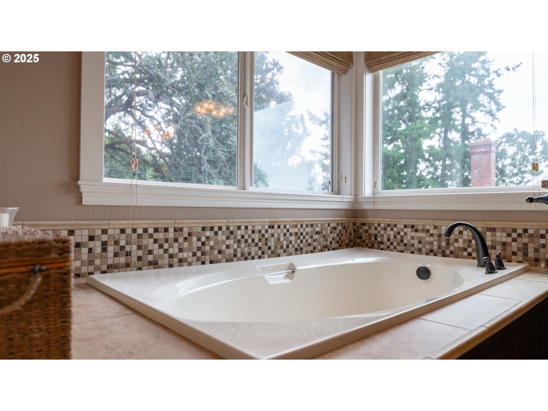 12743 NW CREEKVIEW DR