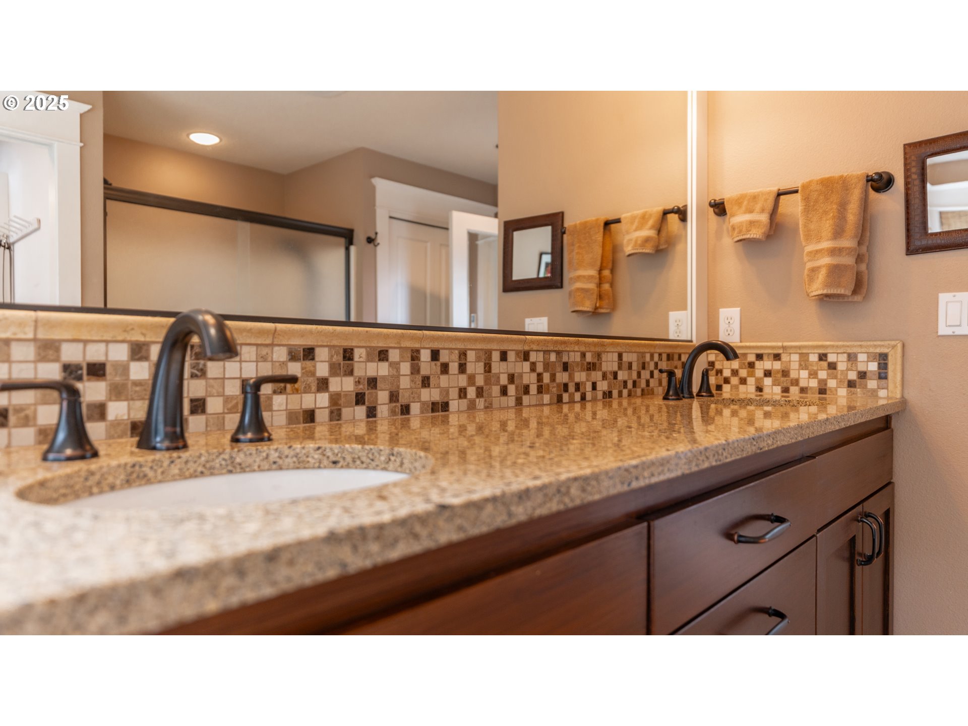 12743 NW CREEKVIEW DR