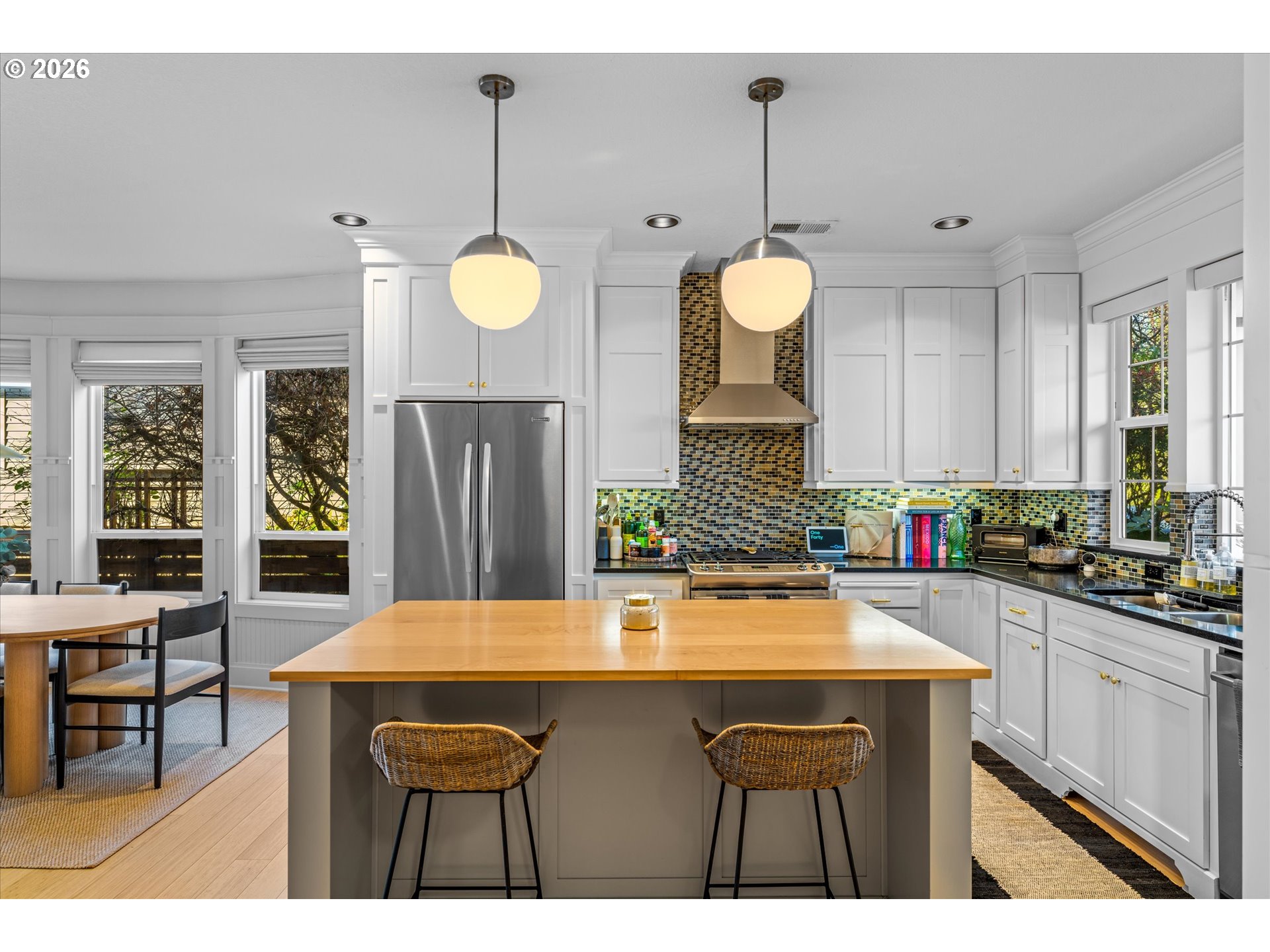 3969 N OVERLOOK BLVD B