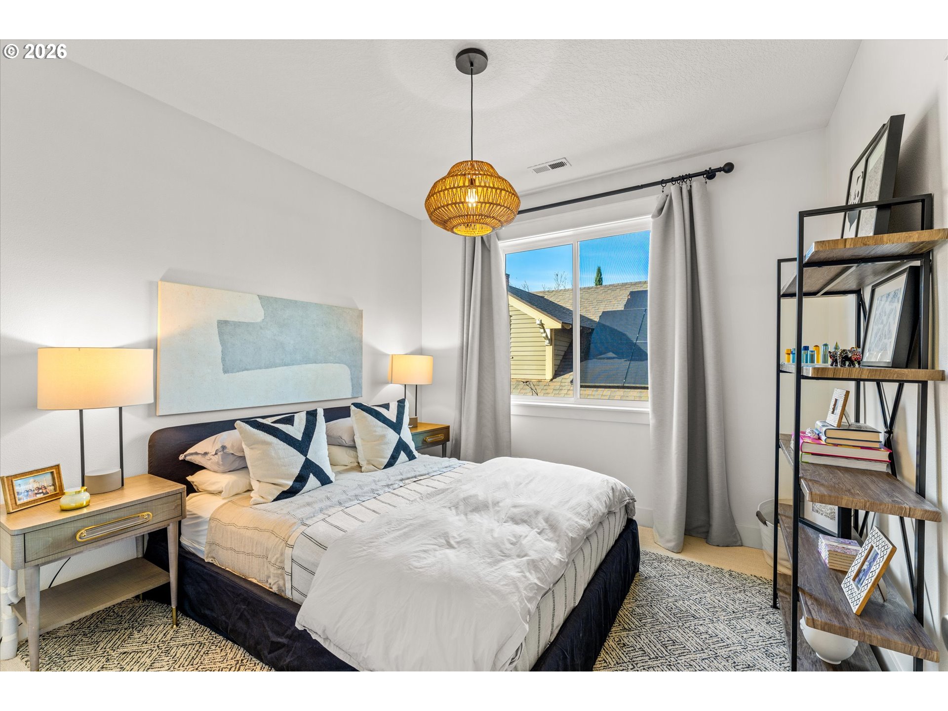 3969 N OVERLOOK BLVD B