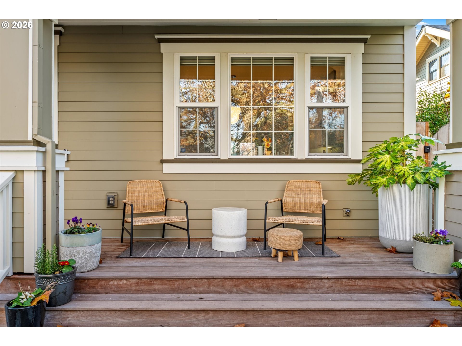 3969 N OVERLOOK BLVD B