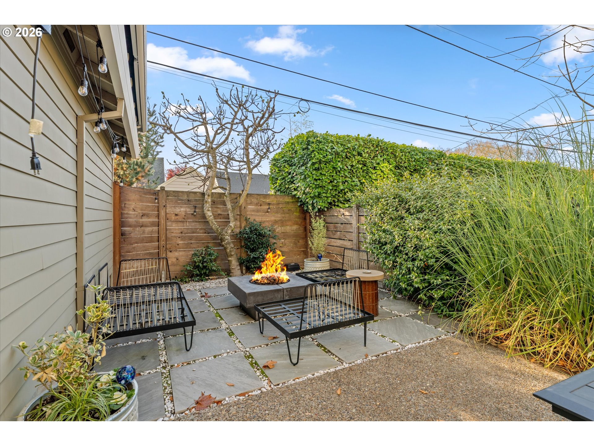 3969 N OVERLOOK BLVD B