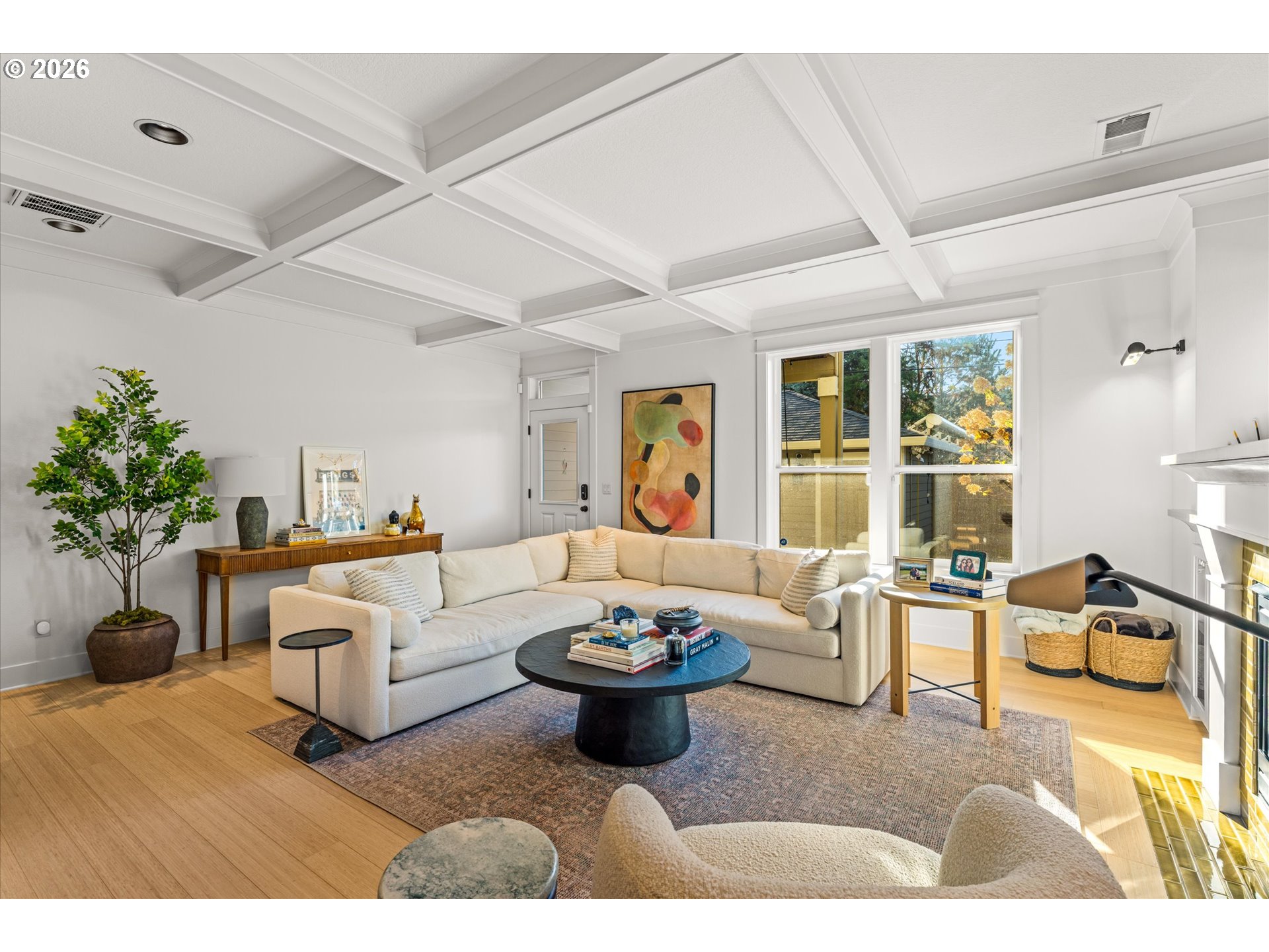 3969 N OVERLOOK BLVD B