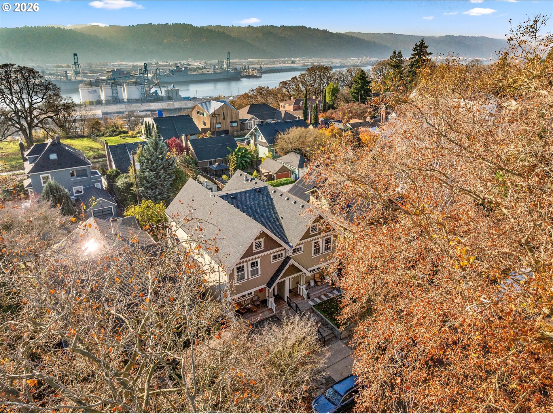 3969 N OVERLOOK BLVD B