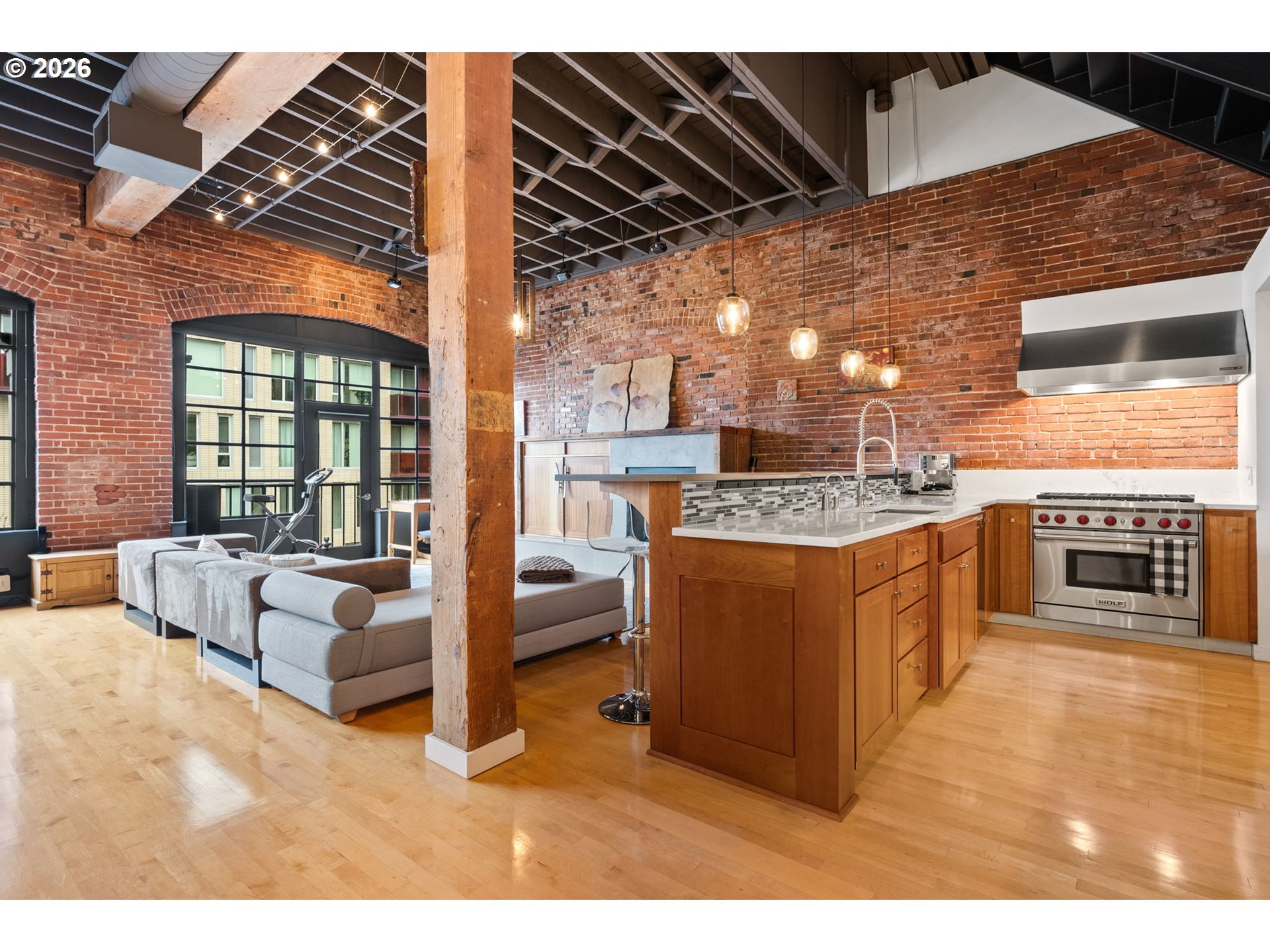 1011 NW GLISAN ST 302