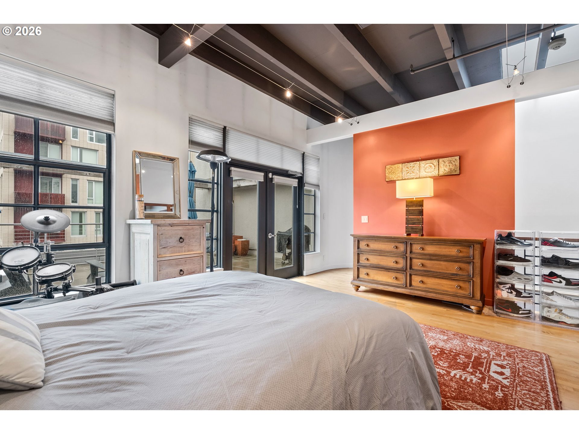 1011 NW GLISAN ST 302