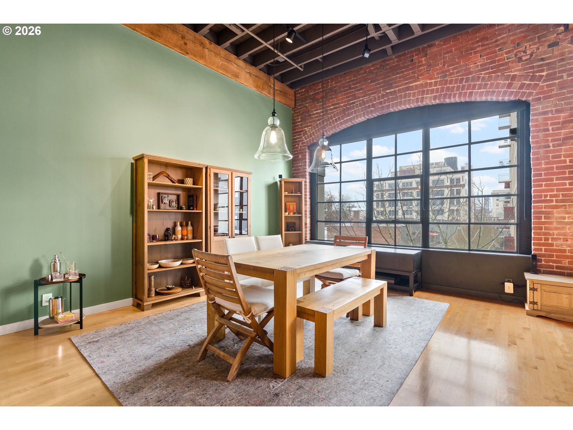 1011 NW GLISAN ST 302