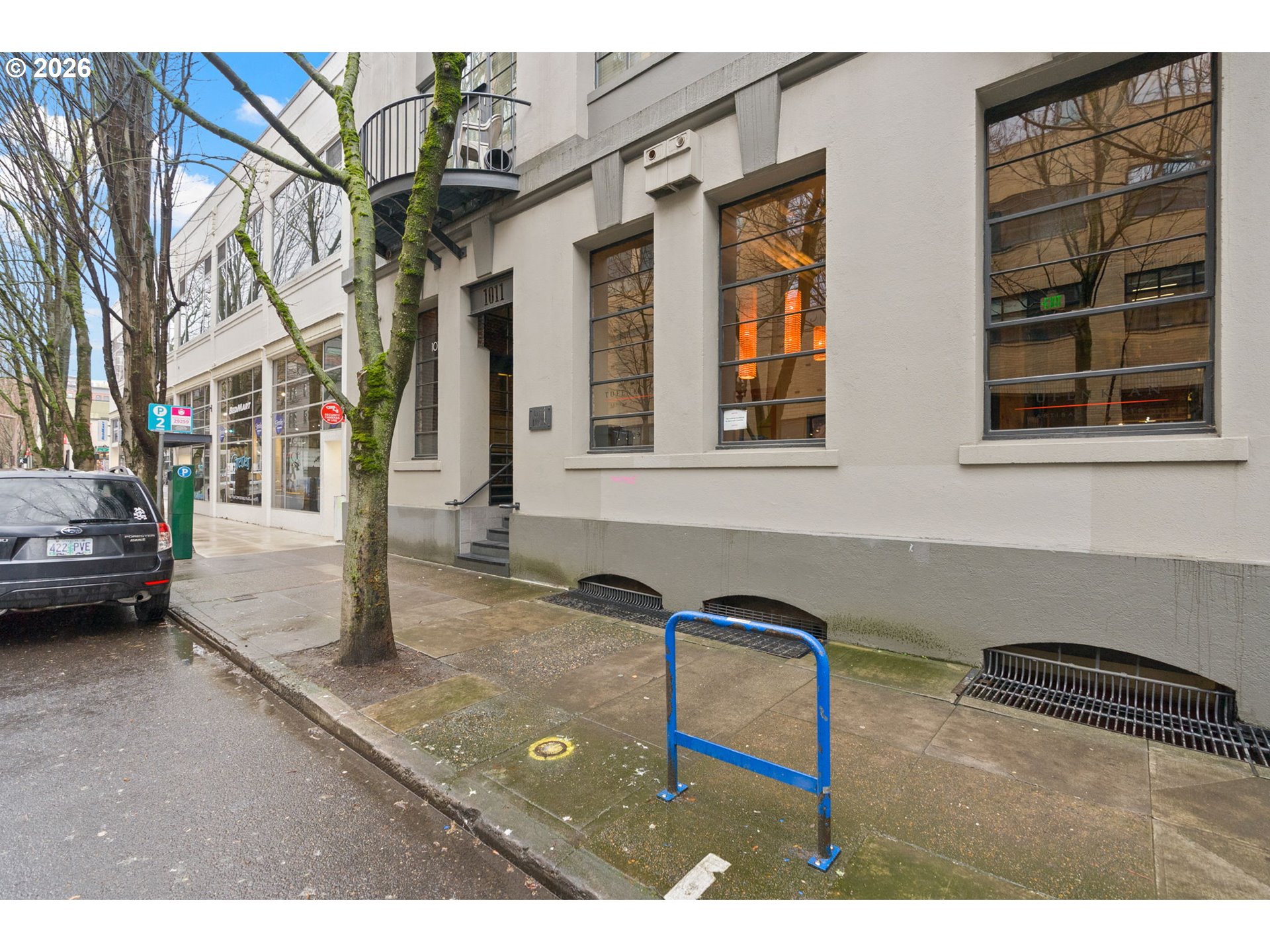 1011 NW GLISAN ST 302