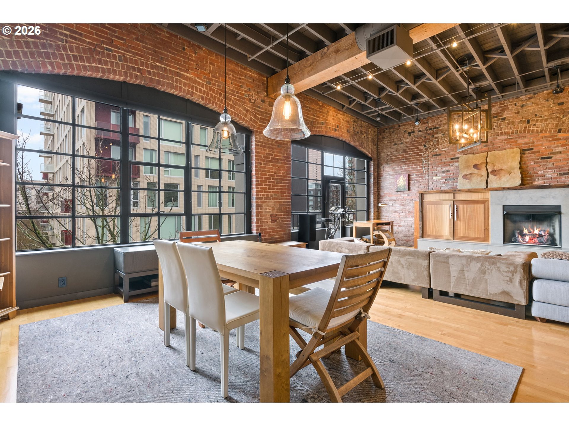 1011 NW GLISAN ST 302