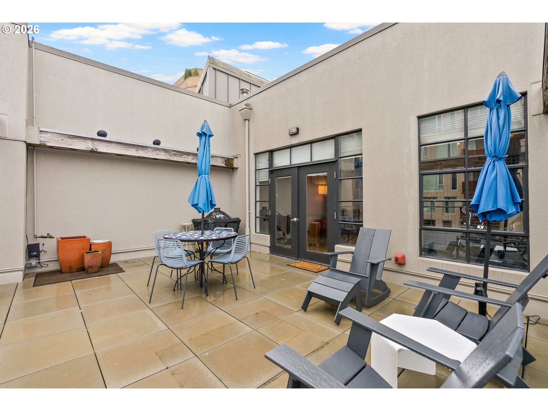 1011 NW GLISAN ST 302