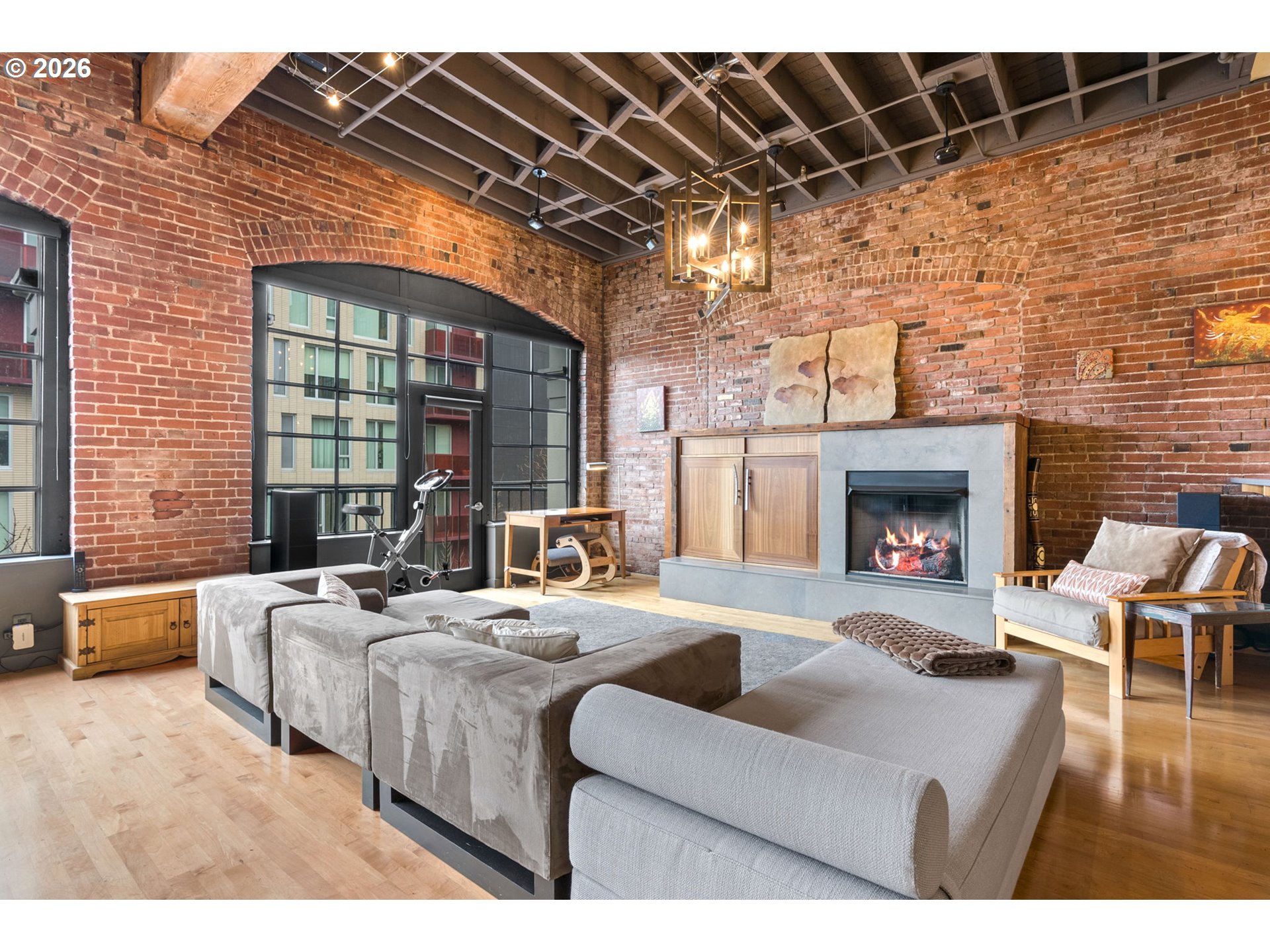 1011 NW GLISAN ST 302