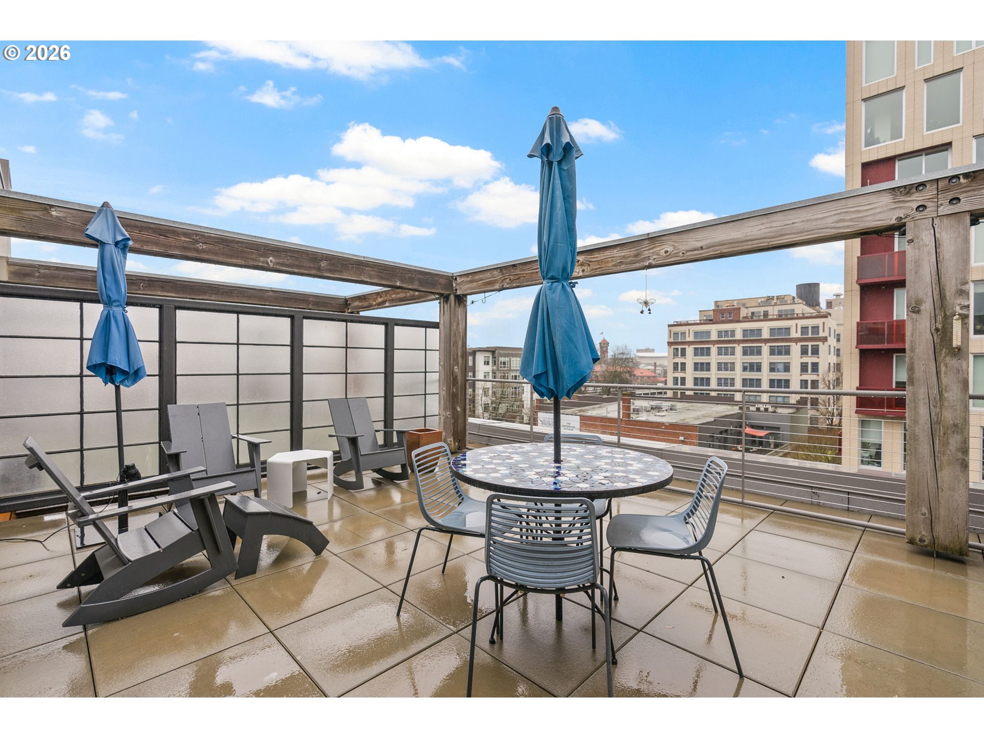 1011 NW GLISAN ST 302