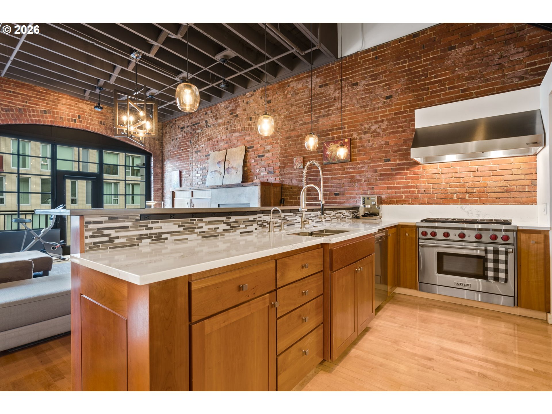 1011 NW GLISAN ST 302