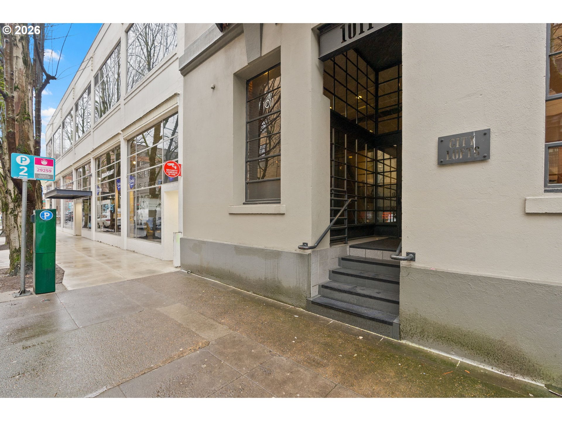 1011 NW GLISAN ST 302