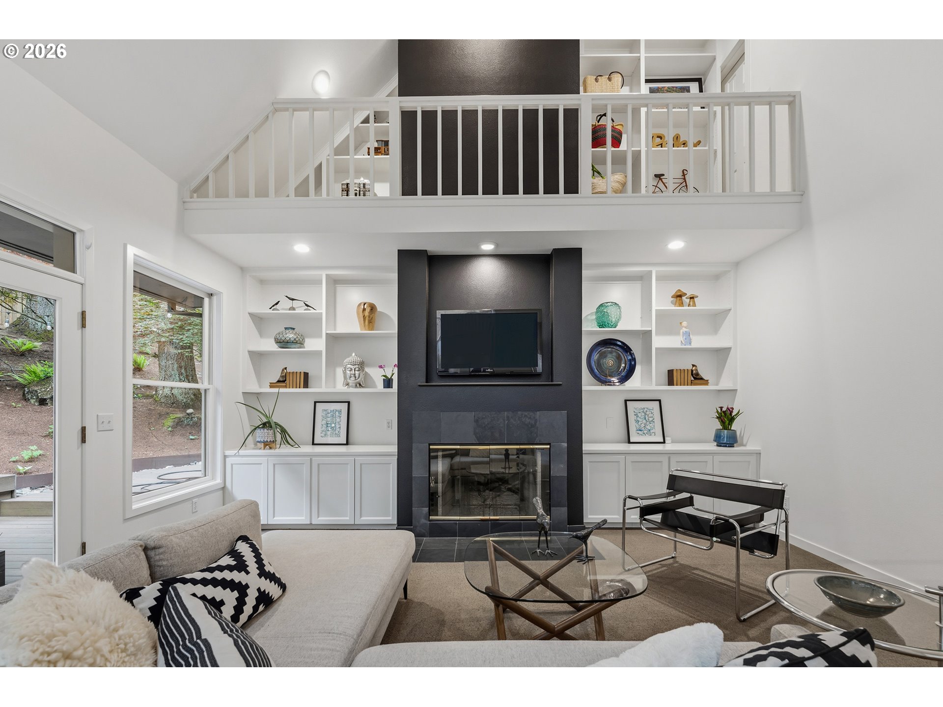 29 HILLSHIRE DR