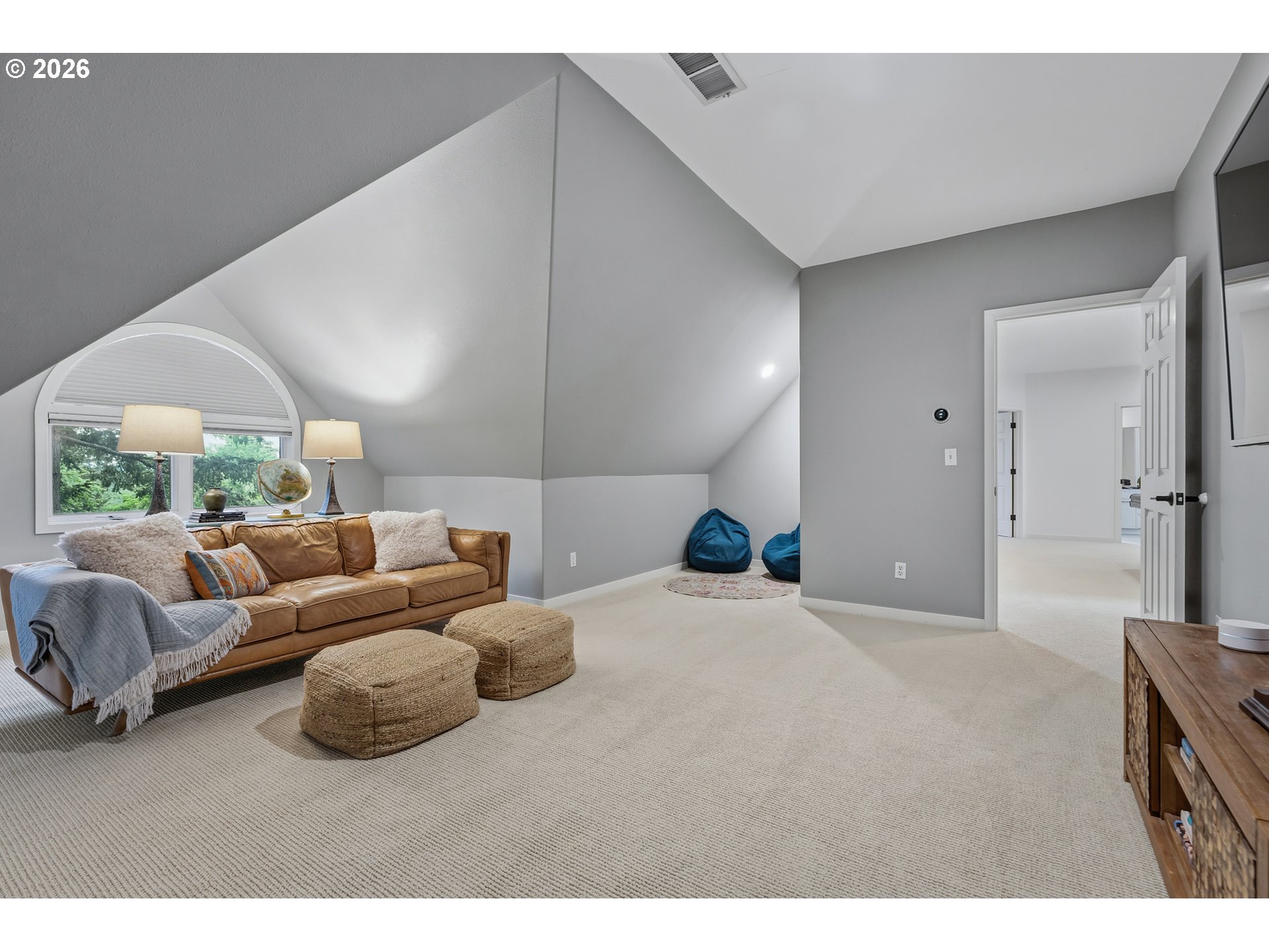 29 HILLSHIRE DR