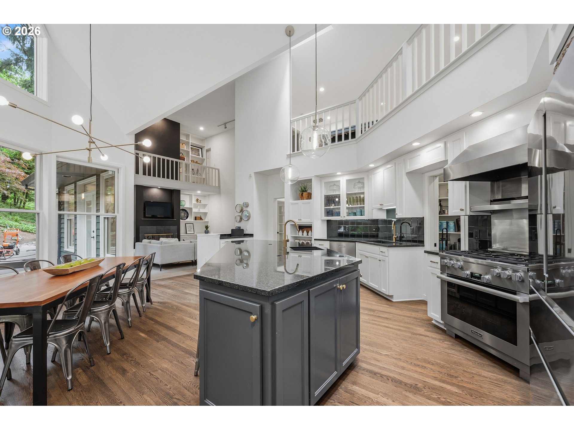 29 HILLSHIRE DR