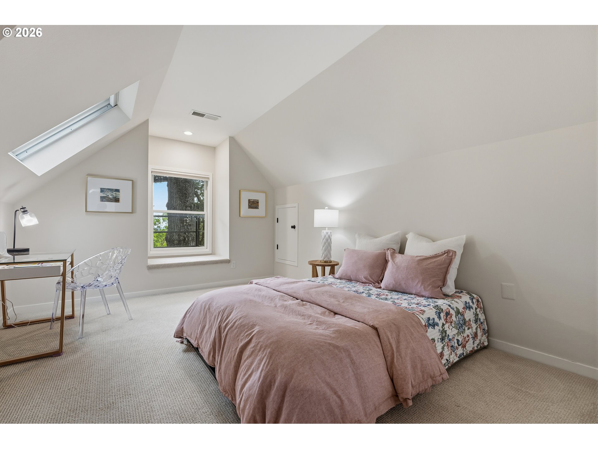 29 HILLSHIRE DR
