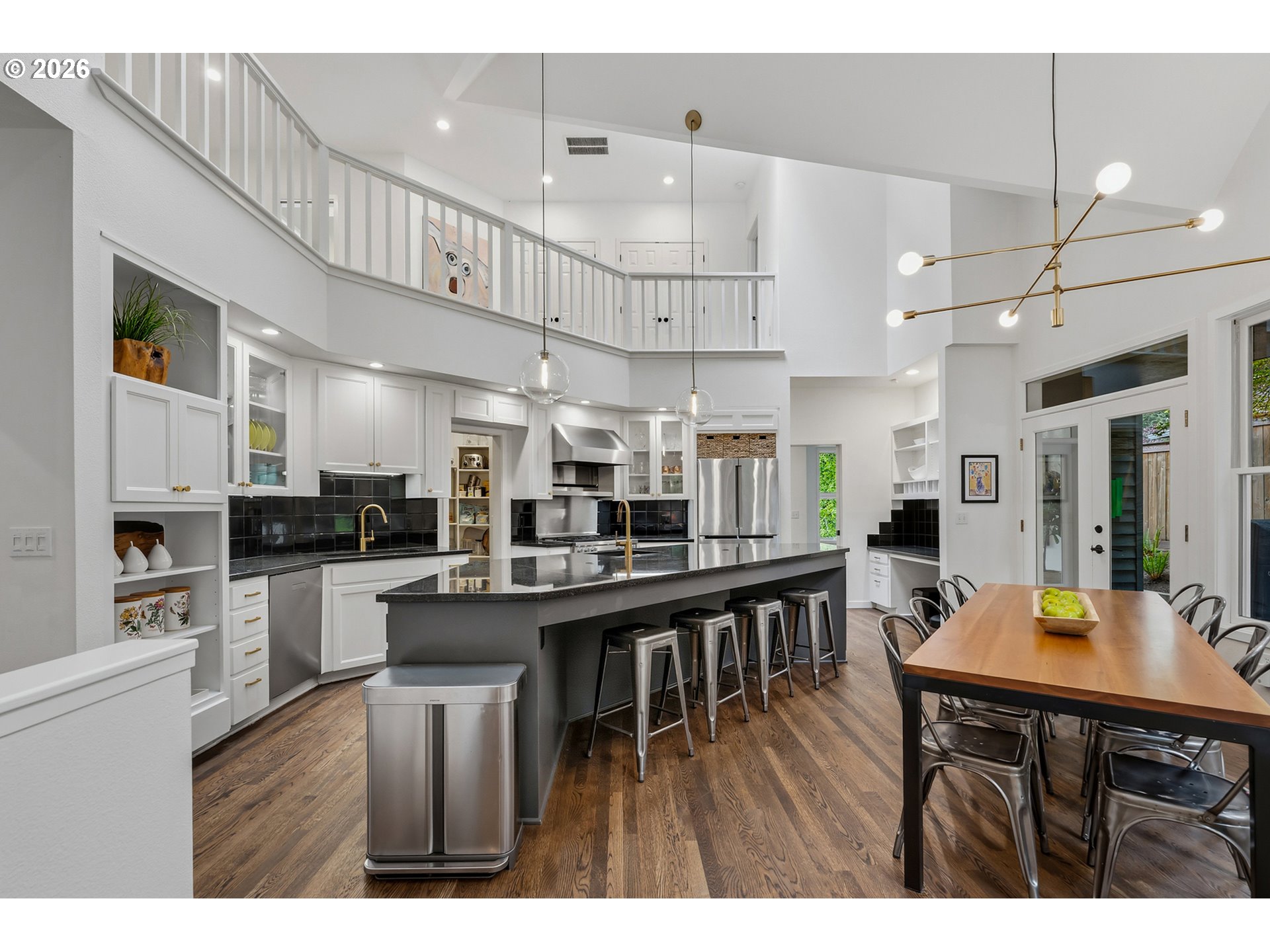 29 HILLSHIRE DR