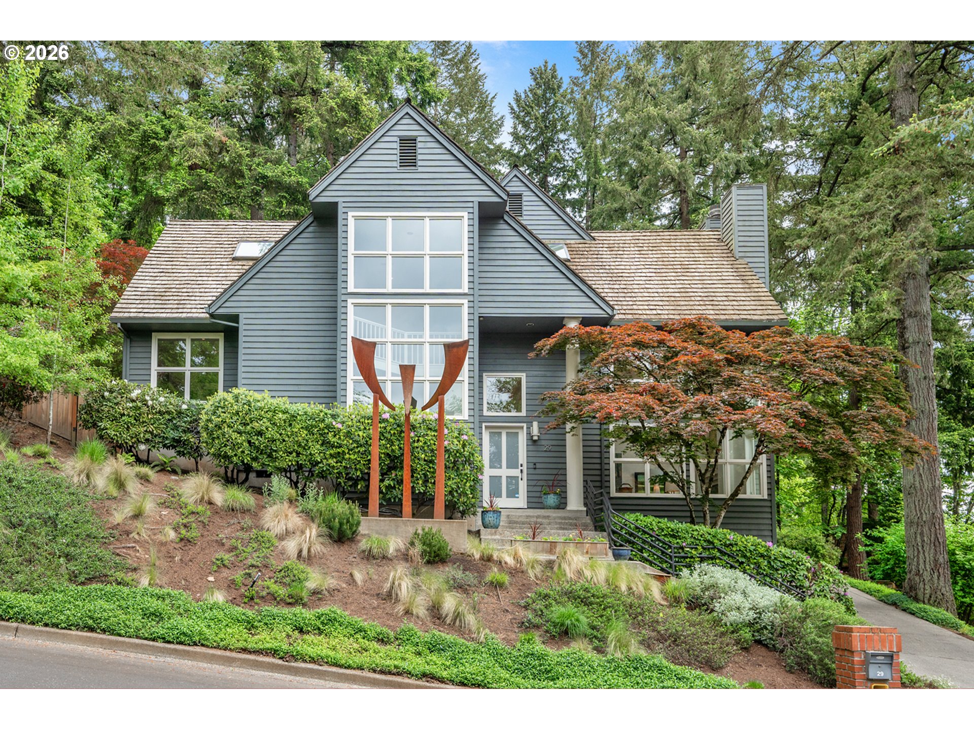 29 HILLSHIRE DR