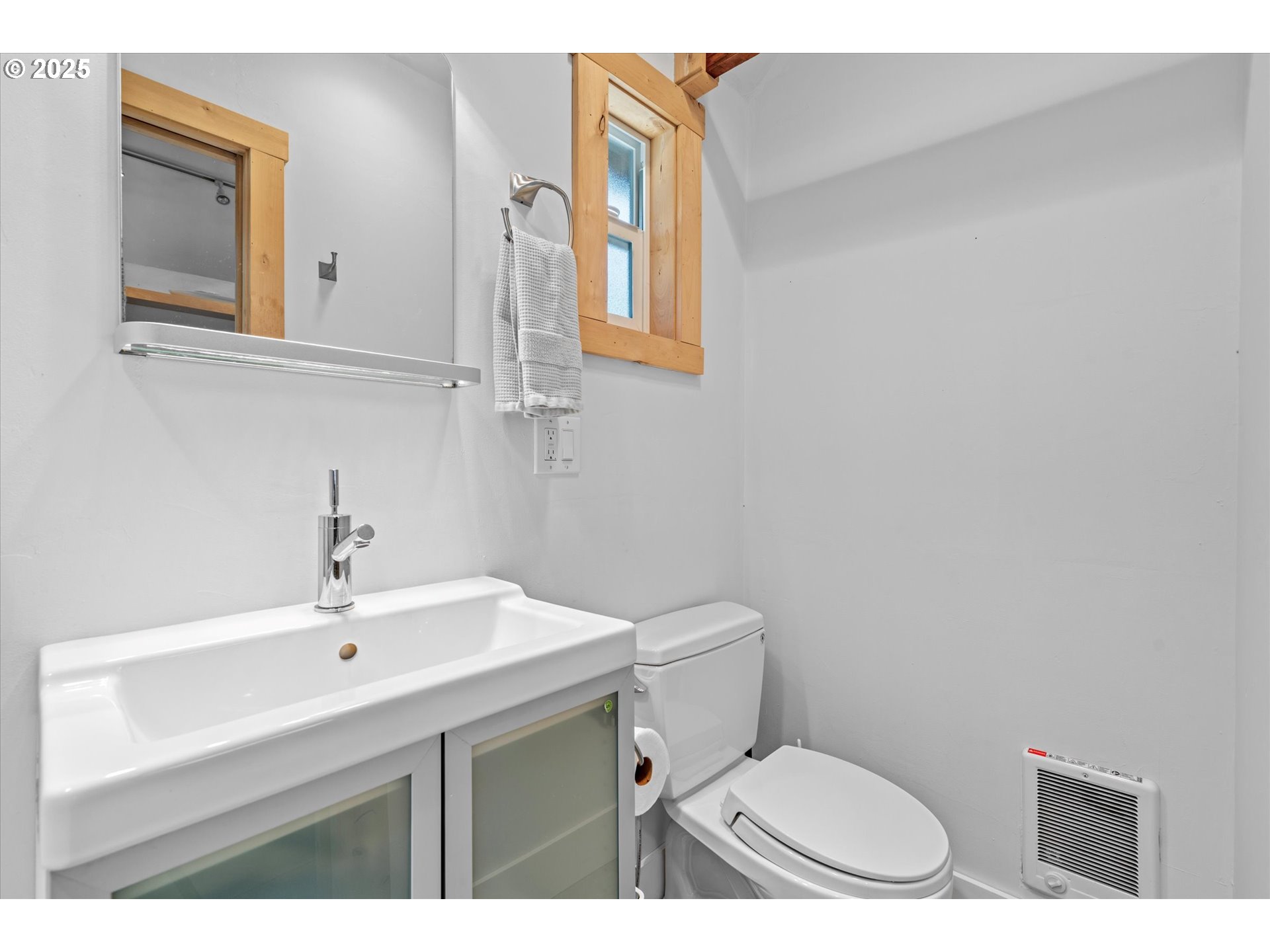 7720 S Macadam AVE #8