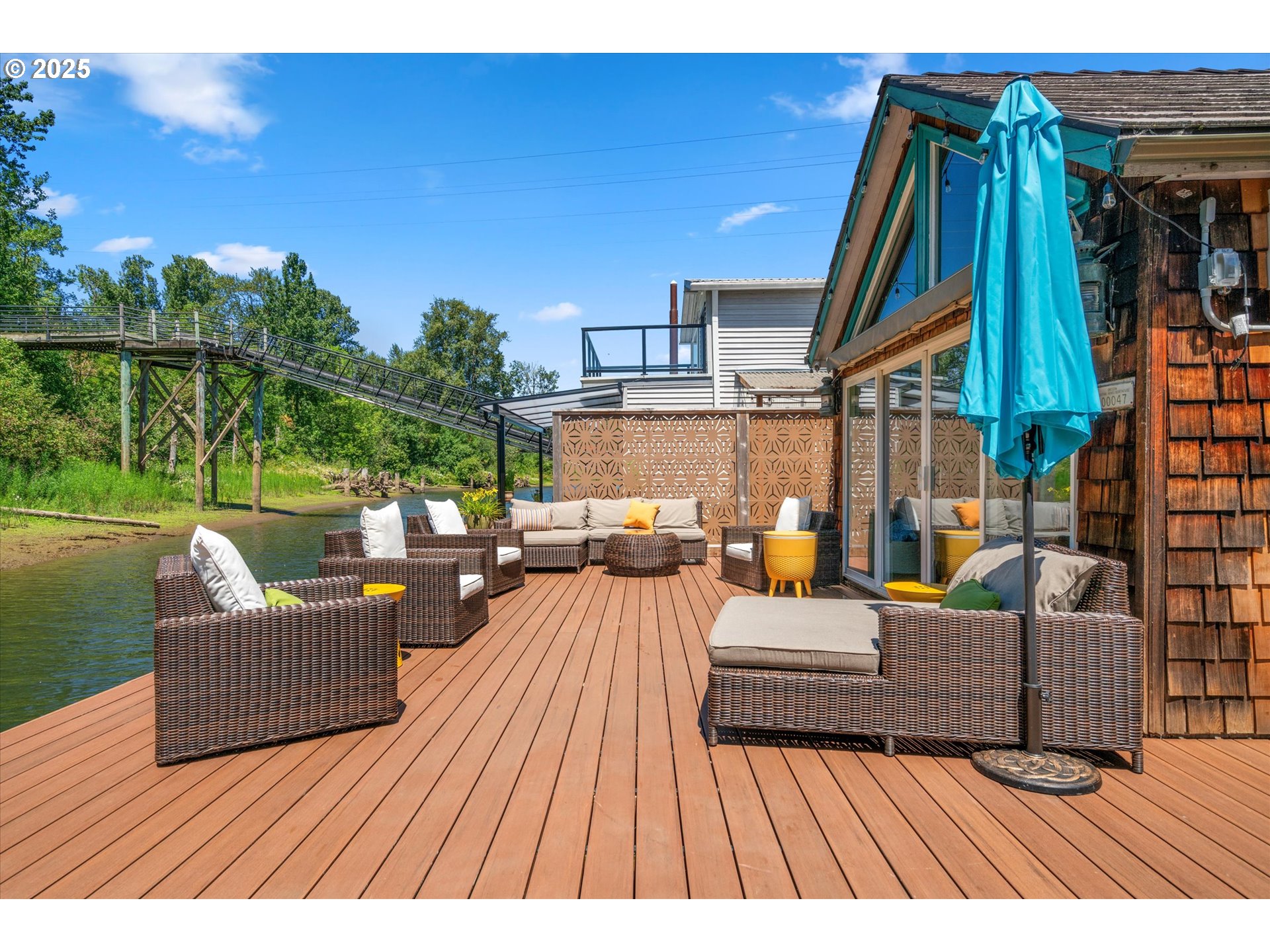 7720 S Macadam AVE #8