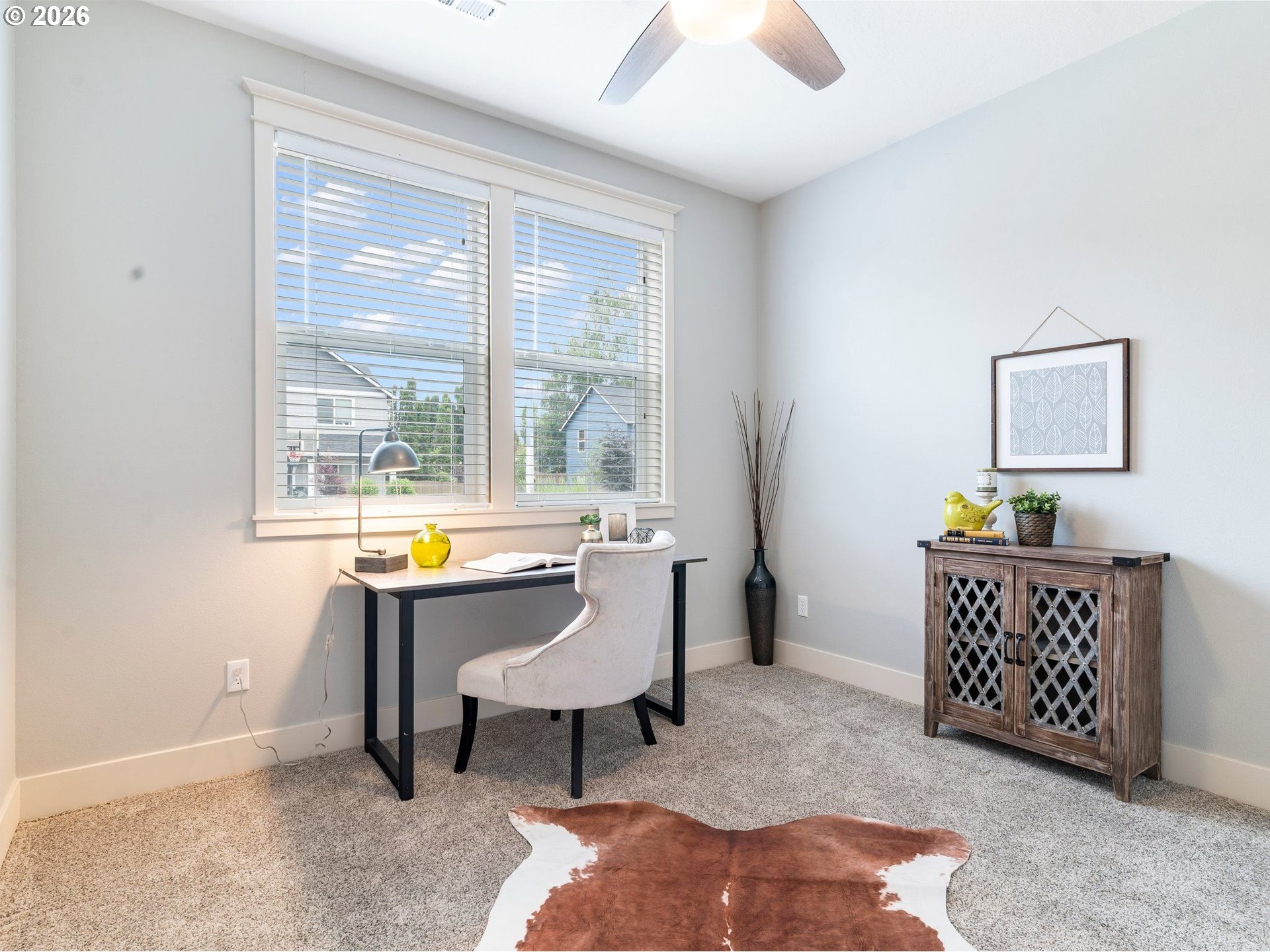 415 E RENTFRO WAY