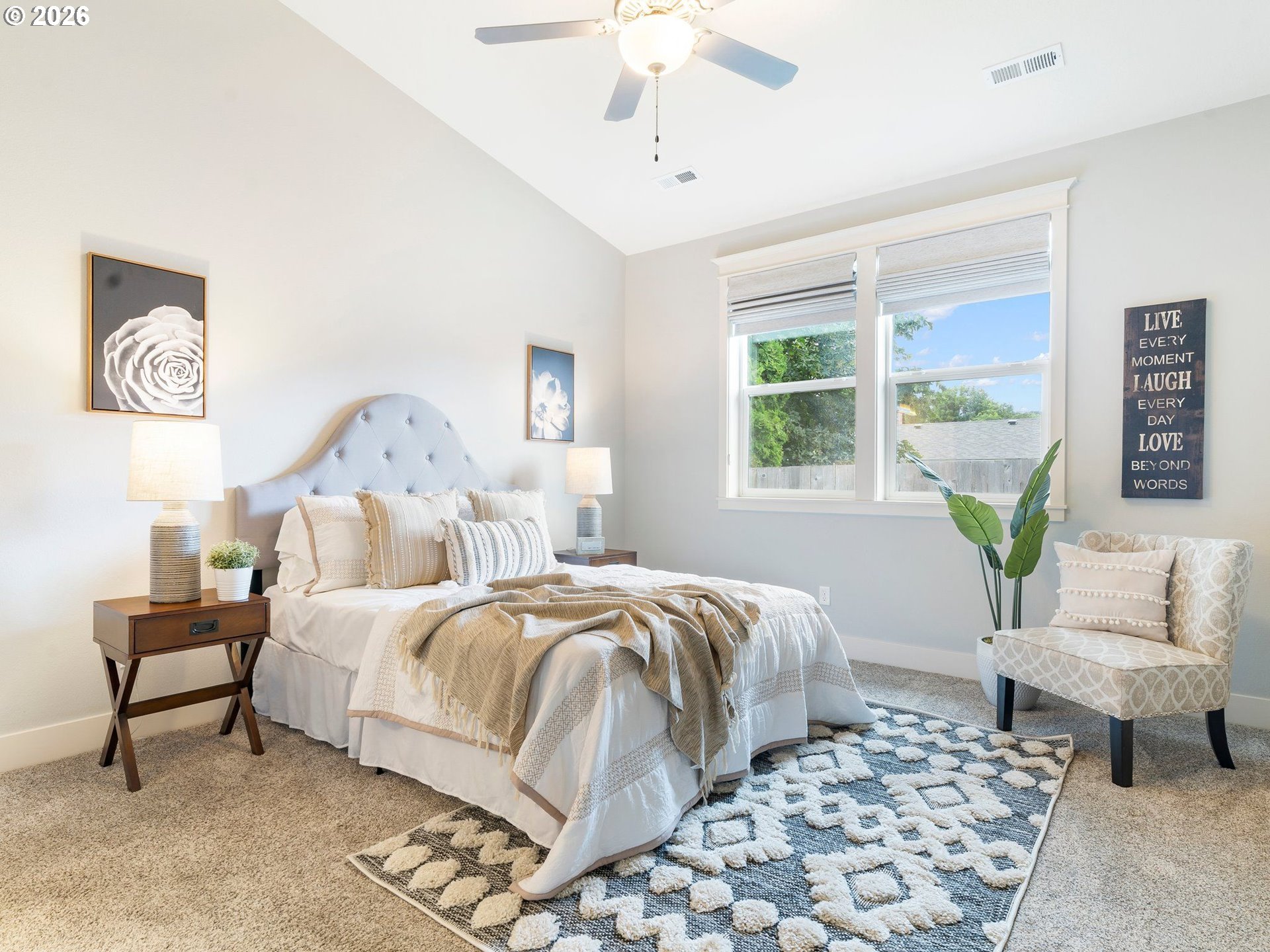 415 E RENTFRO WAY