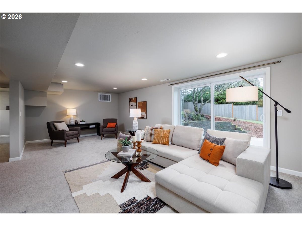 1605 SW 88TH AVE