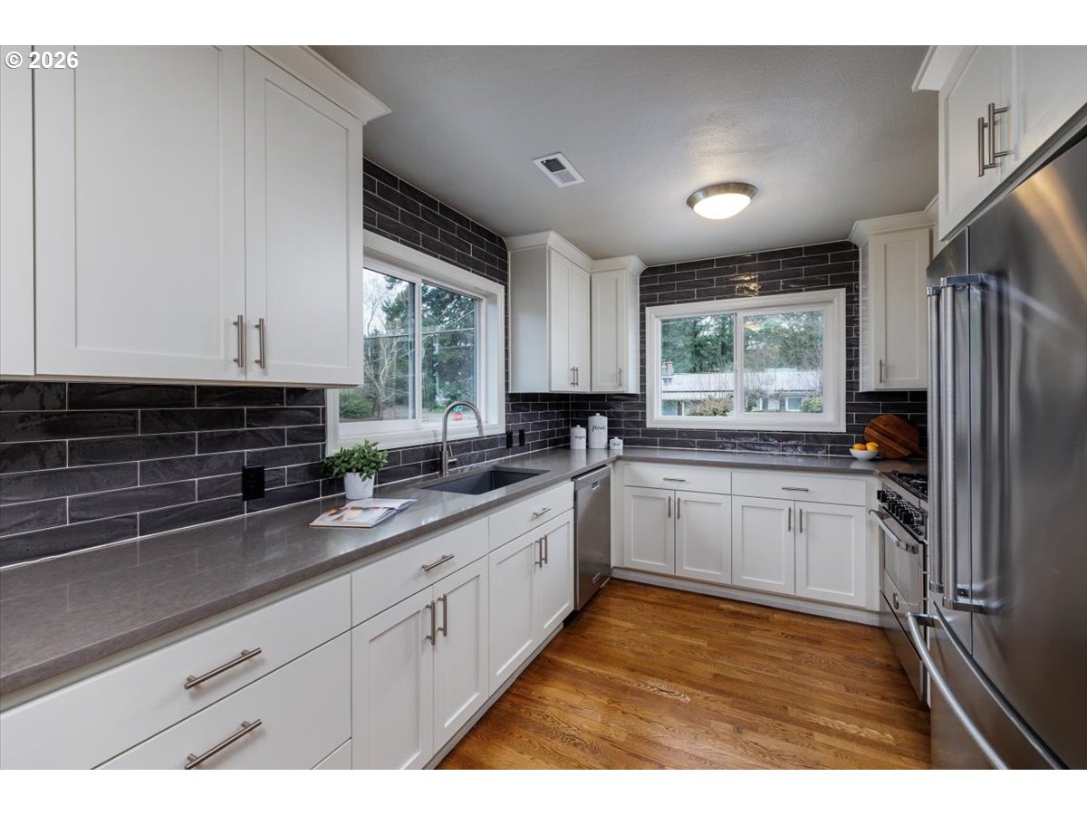 1605 SW 88TH AVE