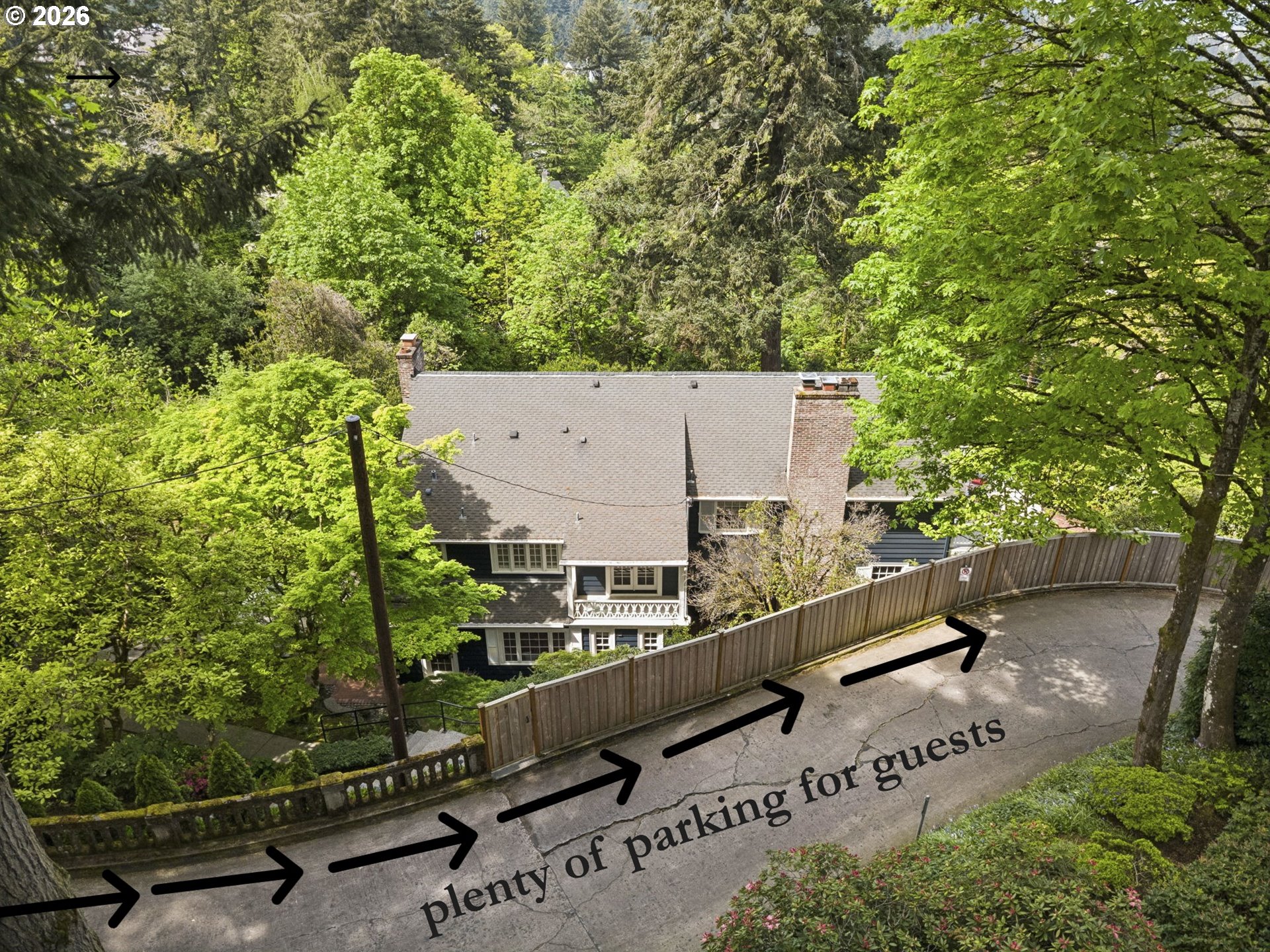2505 SW HILLCREST DR