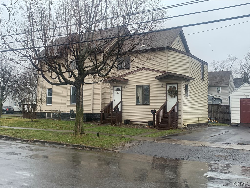100 West Ellis Street