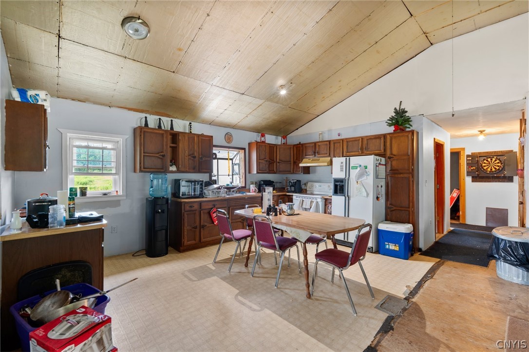 254 Center Road
