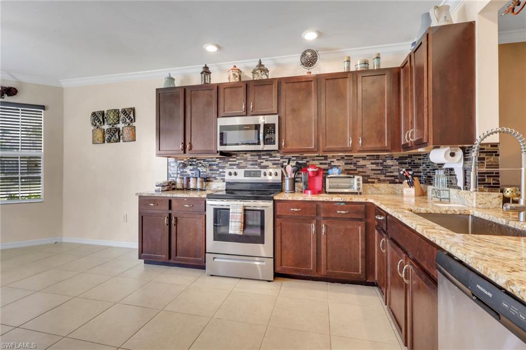 3440 Acapulco CIR