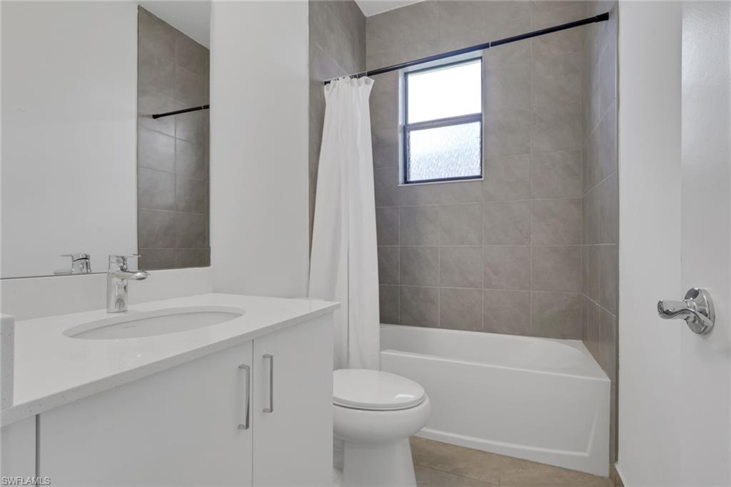 5617 Cobalto WAY