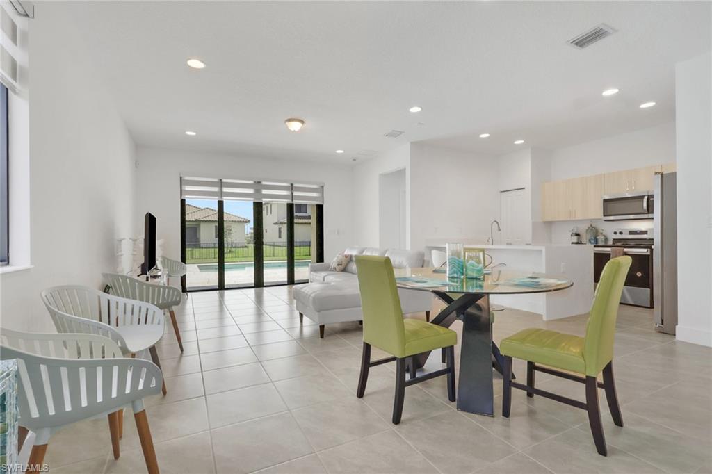 5116 Isidora LN