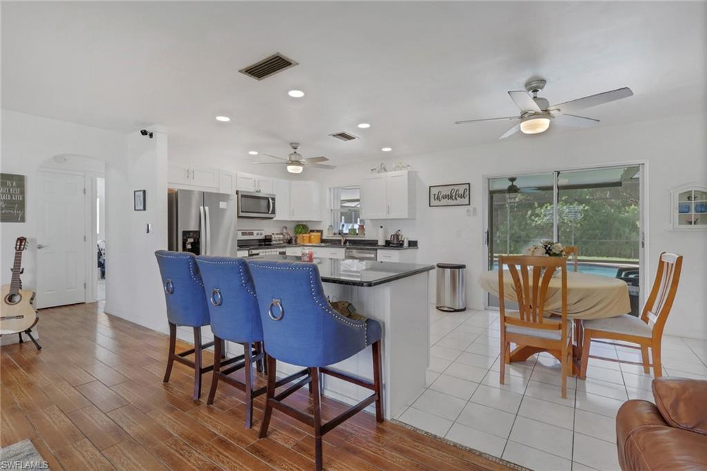 12213 De Moya DR