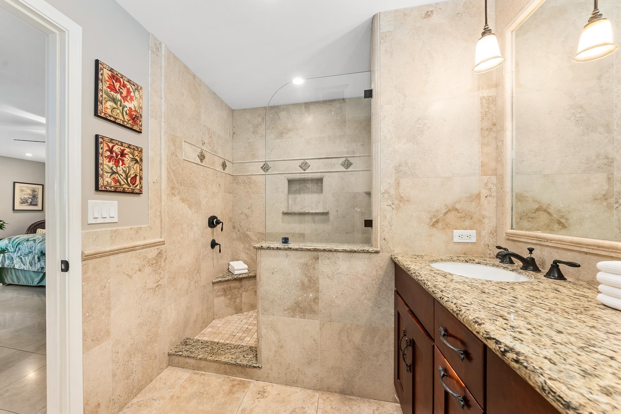 3600 WAILEA ALANUI Dr Unit: 201