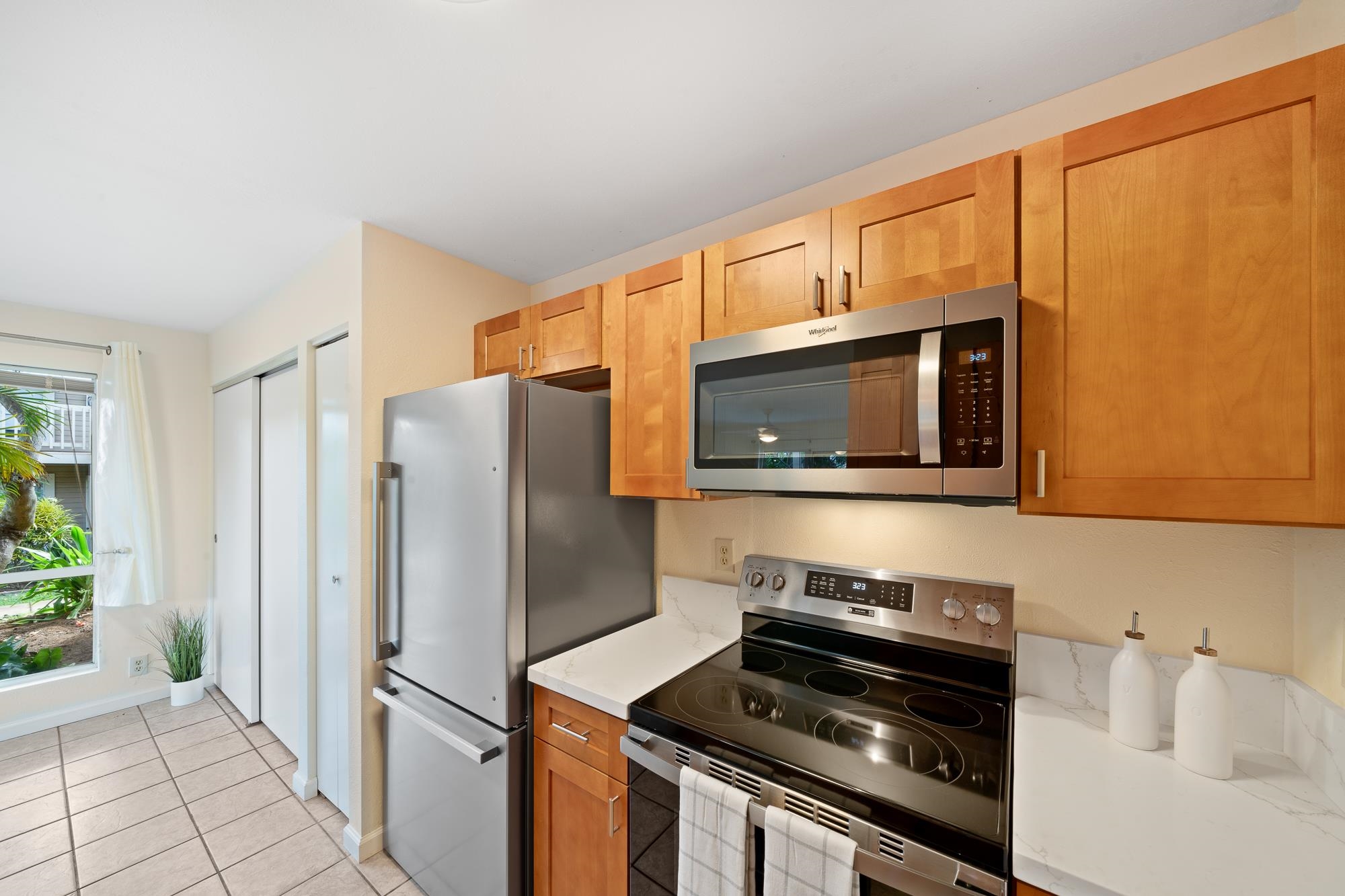 480 Kenolio Rd Unit: 28-105