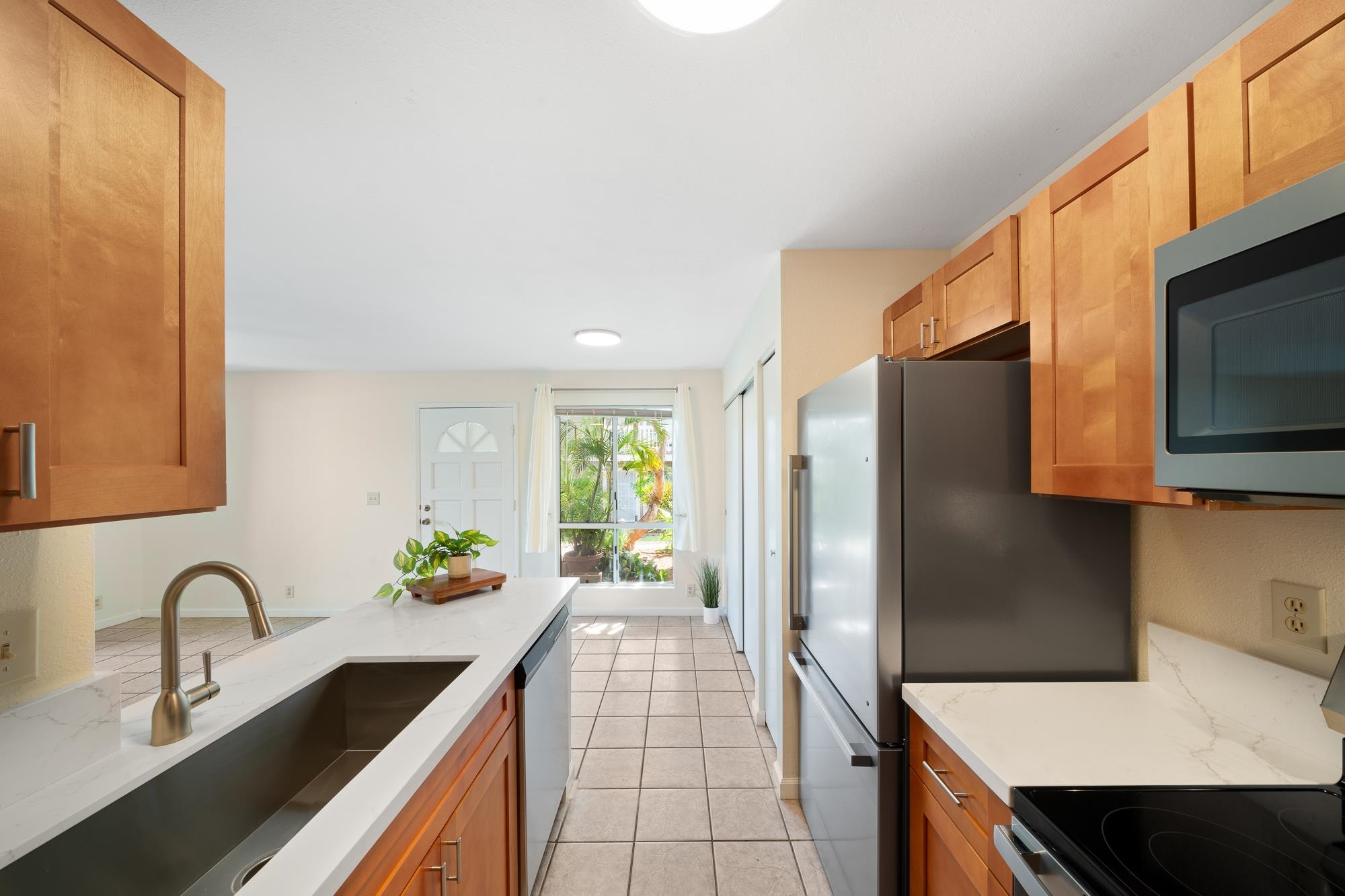 480 Kenolio Rd Unit: 28-105