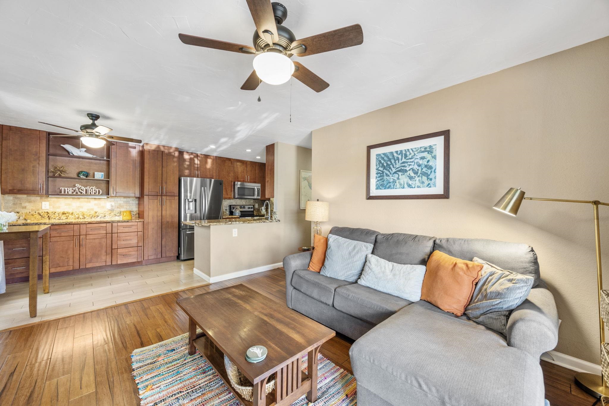 140 UWAPO Rd Unit: 9-103