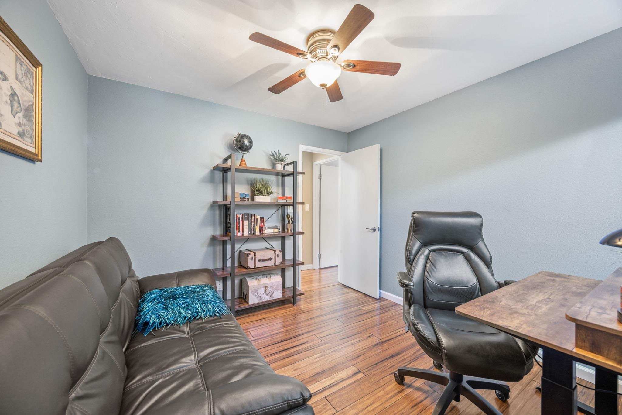 140 UWAPO Rd Unit: 9-103