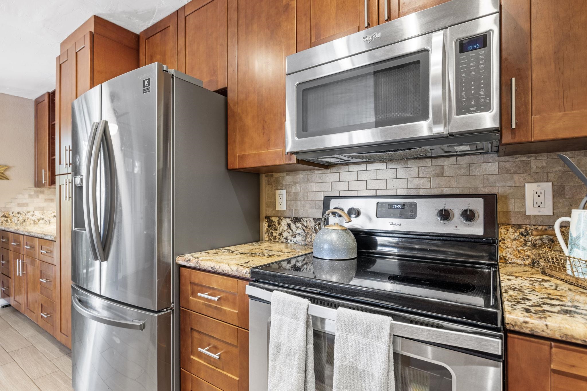 140 UWAPO Rd Unit: 9-103