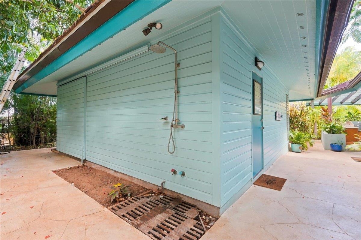 3150 Waiea Pl