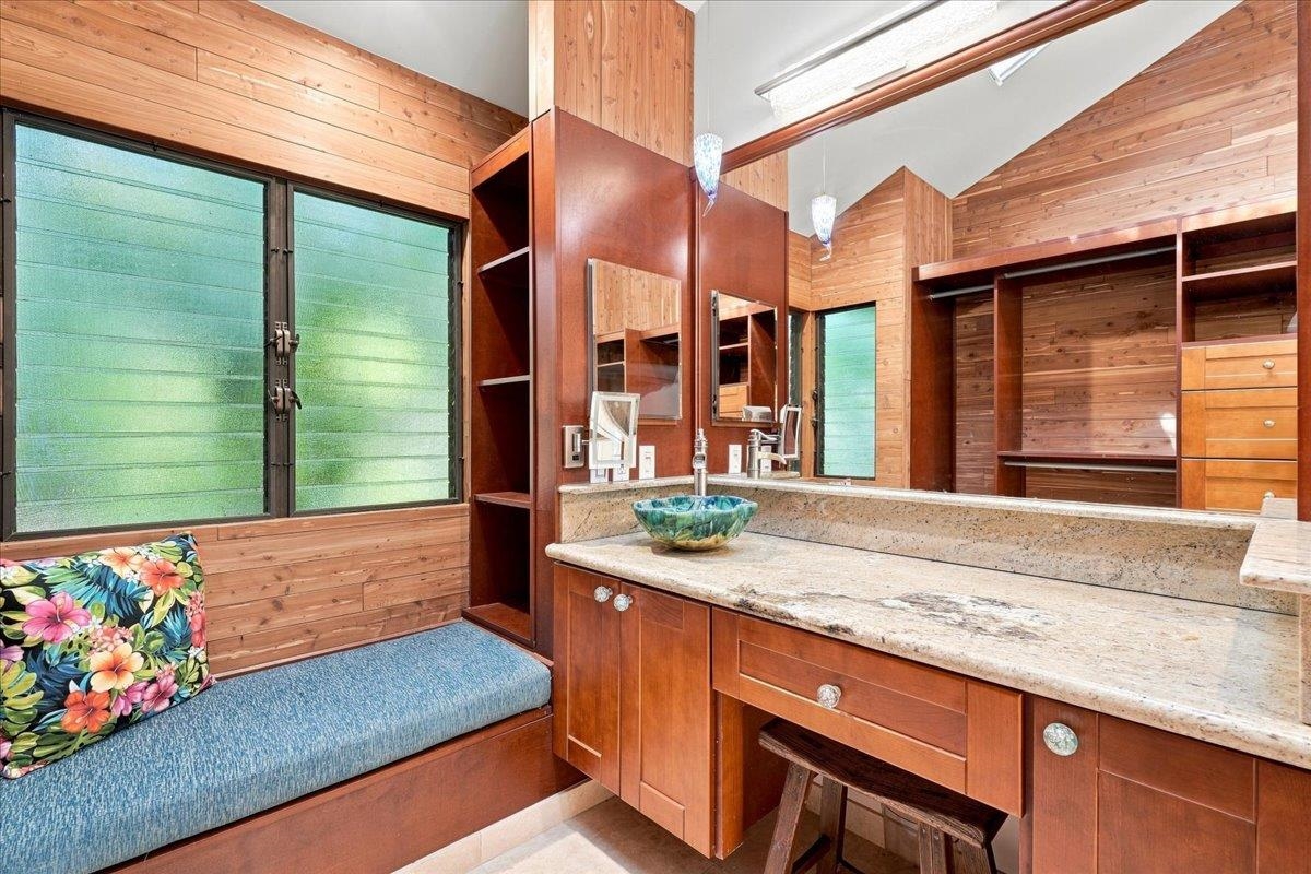 3150 Waiea Pl