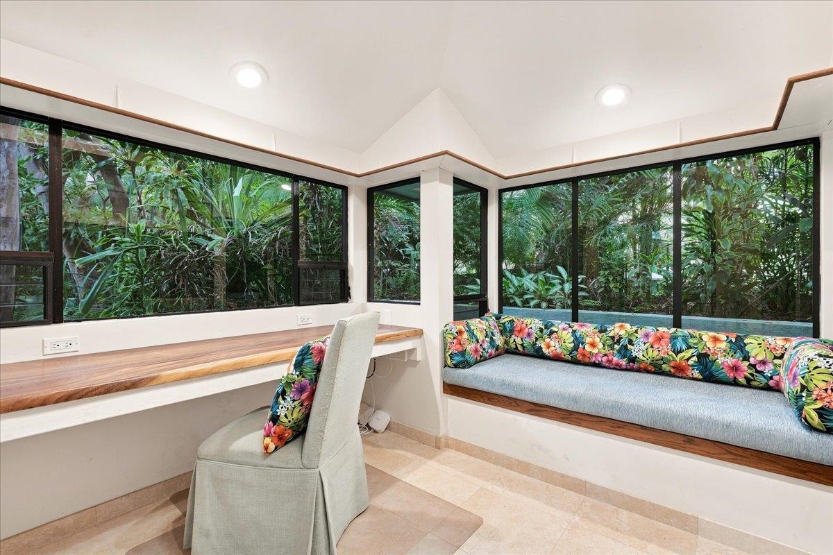 3150 Waiea Pl