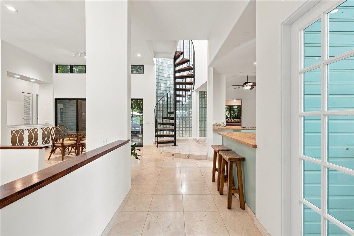 3150 Waiea Pl