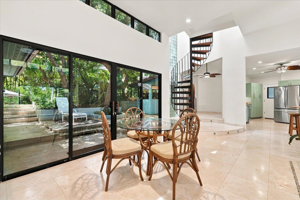 3150 Waiea Pl