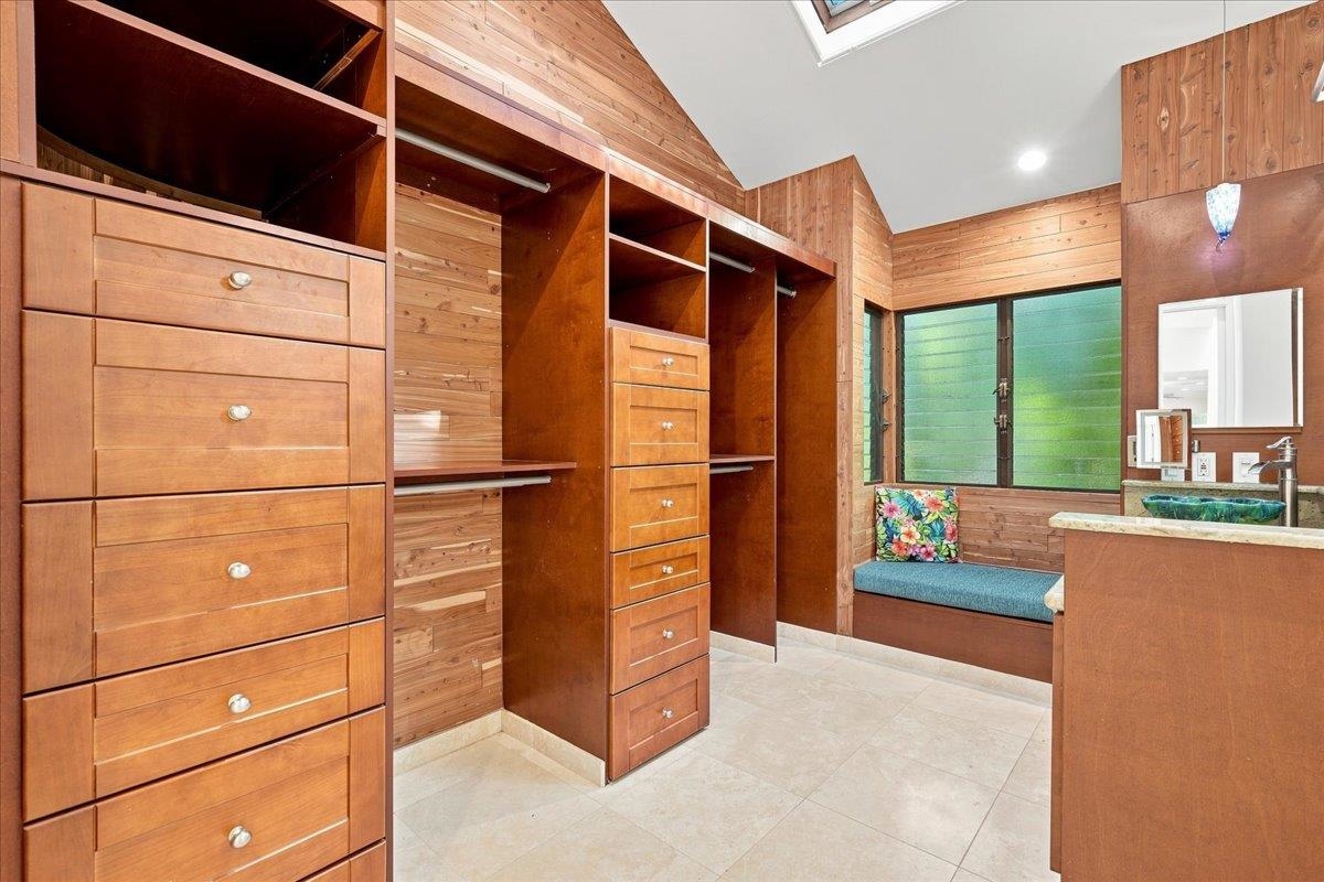 3150 Waiea Pl